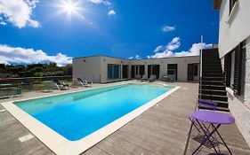 Histoire D'O - Les Piscines - Chambres D'Hotes